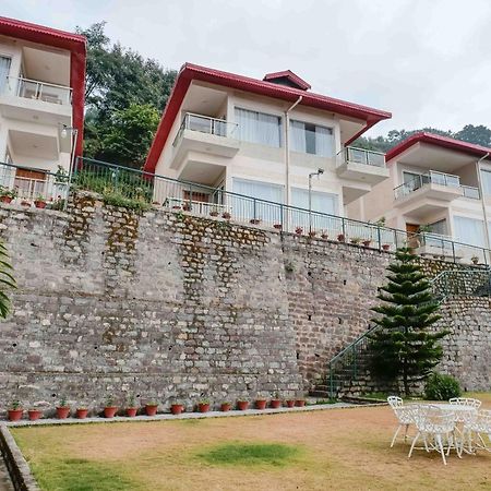 The Fern Surya Resort Kasauli Hills, Dharampur Exterior photo