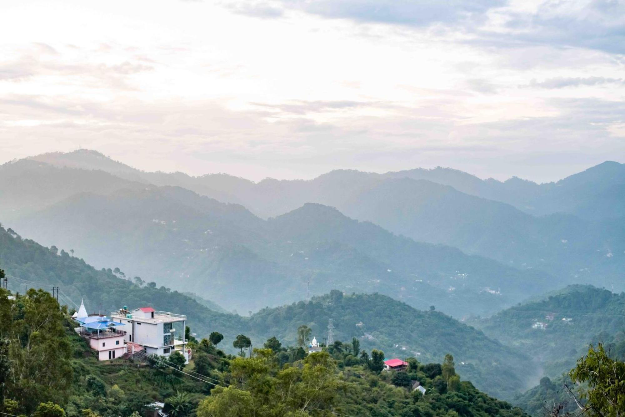 The Fern Surya Resort Kasauli Hills, Dharampur Exterior photo