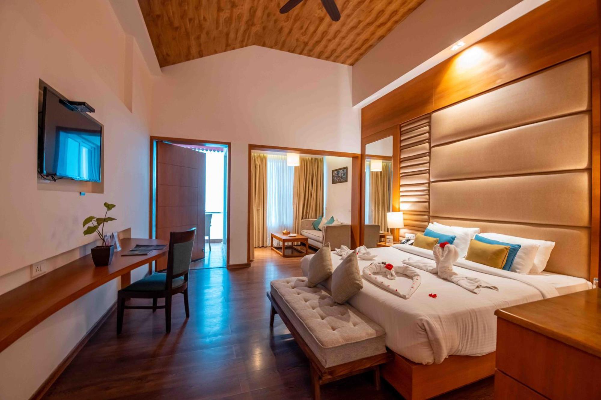The Fern Surya Resort Kasauli Hills, Dharampur Exterior photo