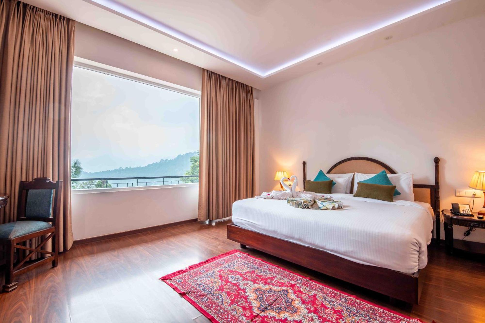 The Fern Surya Resort Kasauli Hills, Dharampur Exterior photo