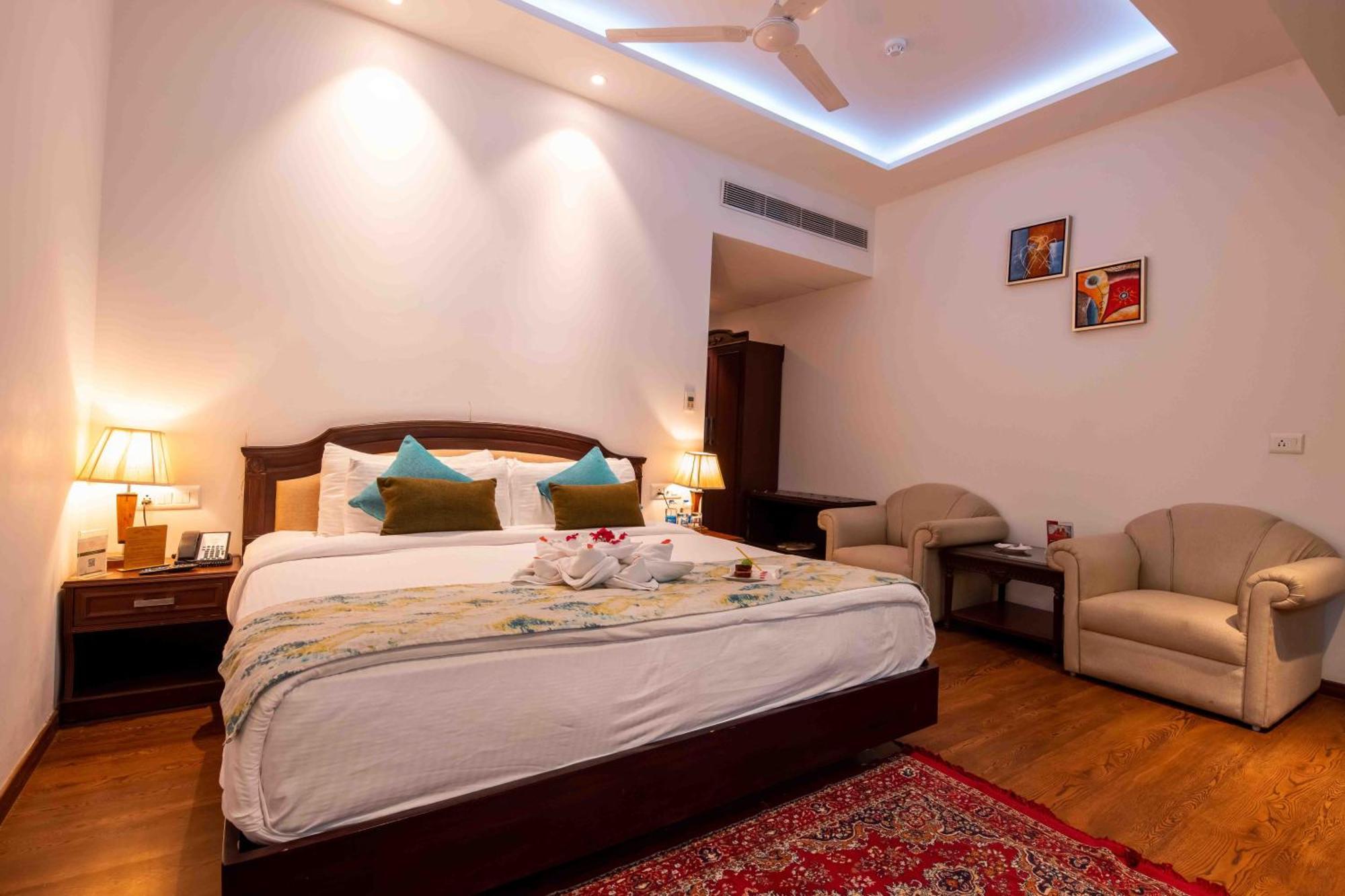 The Fern Surya Resort Kasauli Hills, Dharampur Exterior photo